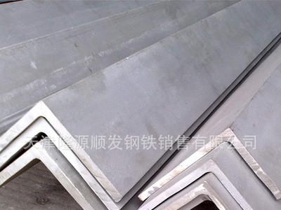 廠家直銷 角鋼 鍍鋅角鋼 熱鍍鋅角鋼 量大價(jià)格優(yōu) 現(xiàn)貨