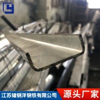 各種規(guī)格 U型鋼 廠家生產(chǎn)直銷配送 冷彎導軌吊軌定做 質(zhì)量保證