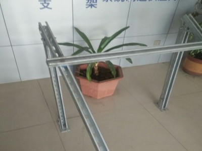 專業(yè)生產(chǎn)鍍鋅C型鋼41*41*2.0 41*41*2.5太陽能光伏支架 C型鋼