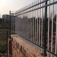廠家發貨黑色鐵藝圍墻護欄 廠區防攀爬鍍鋅方管鋅鋼隔離圍欄