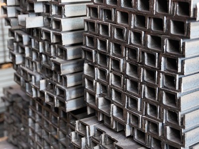 鍍鋅槽鋼Q235工業熱軋建筑結構鍍鋅槽鋼閣樓幕墻支架結構廠家直供