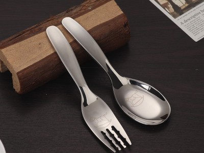 316不銹鋼勺子復(fù)古木馬可愛兒童勺叉寶寶吃飯輔食勺子叉子便攜